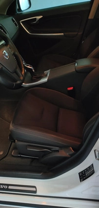 Volvo V60 cena 63900 przebieg: 149500, rok produkcji 2018 z Częstochowa małe 436